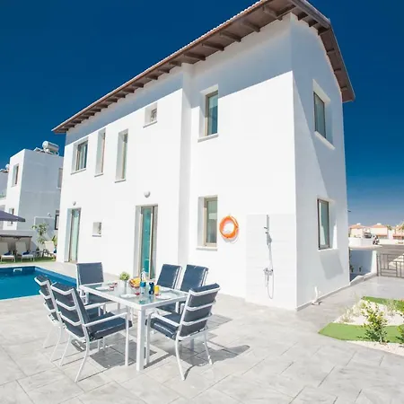 Levandia Gardens Villa *